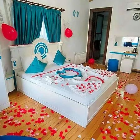 Buyukada Mavi Hotel 3*